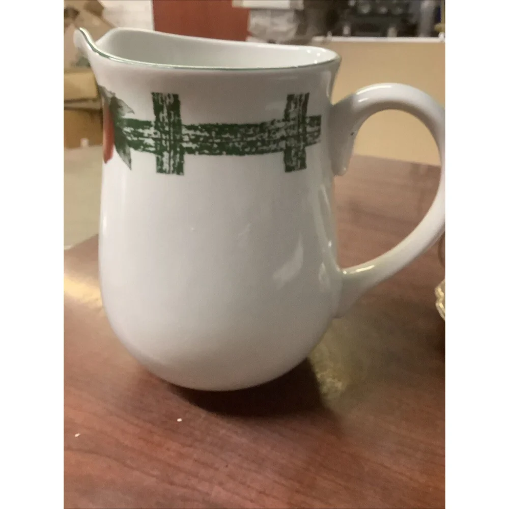 The Cades Cove Collection By Citation Apple Beverage Server 64 Oz 2.5qt